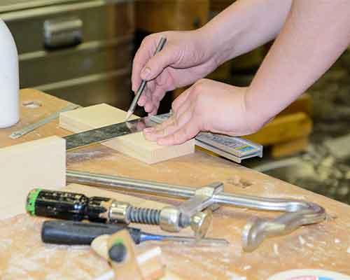 Marking a precise joint line on a wooden block